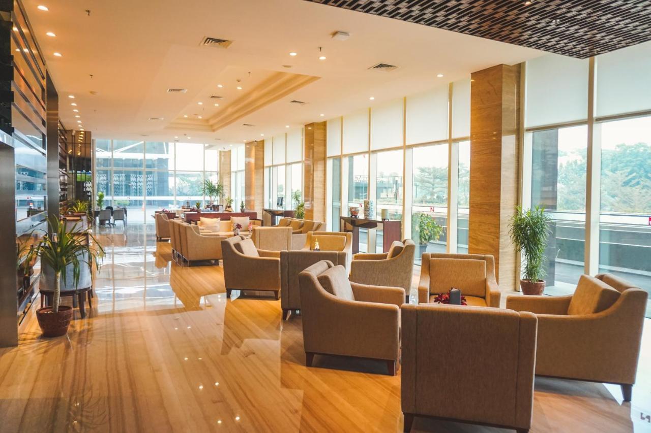 Swiss-Belcourt Serpong Exterior foto