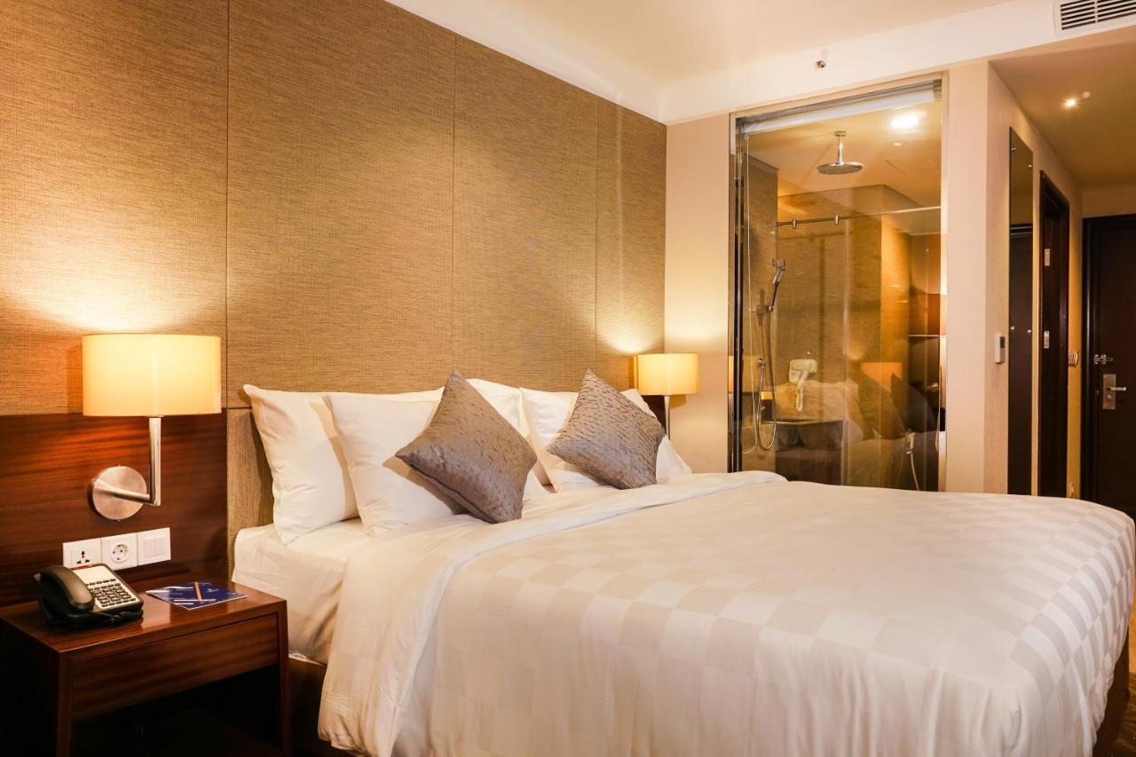 Swiss-Belcourt Serpong Exterior foto