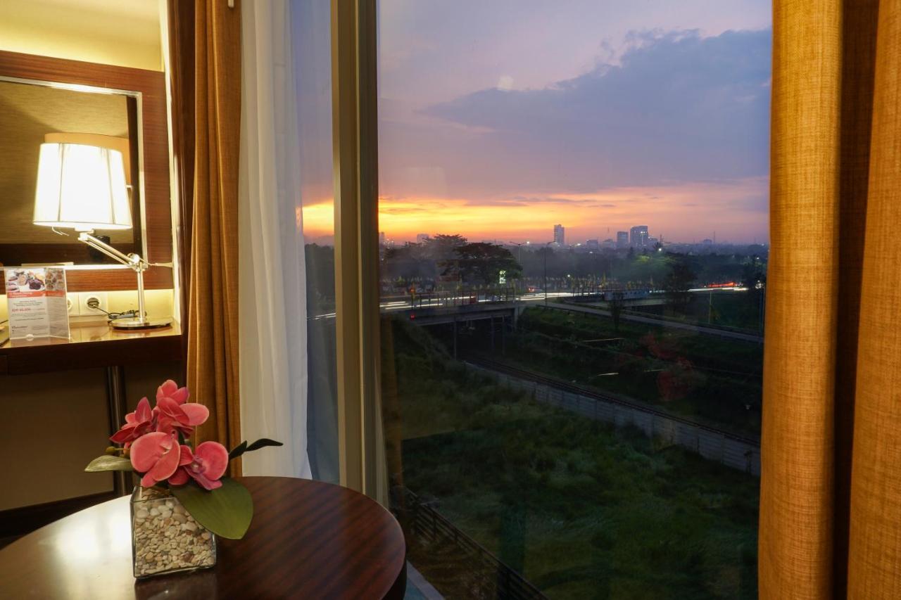 Swiss-Belcourt Serpong Exterior foto