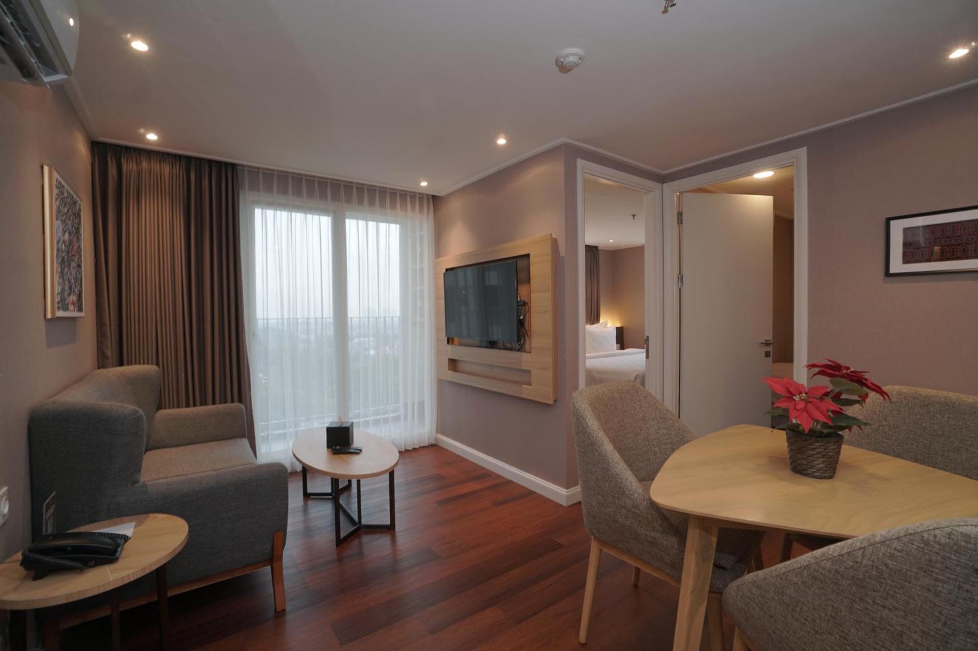 Swiss-Belcourt Serpong Exterior foto