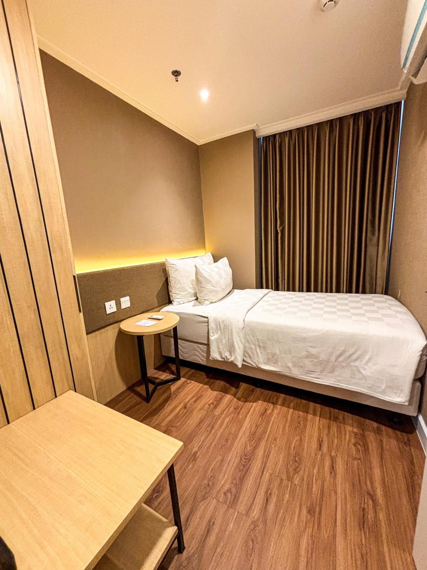 Swiss-Belcourt Serpong Exterior foto