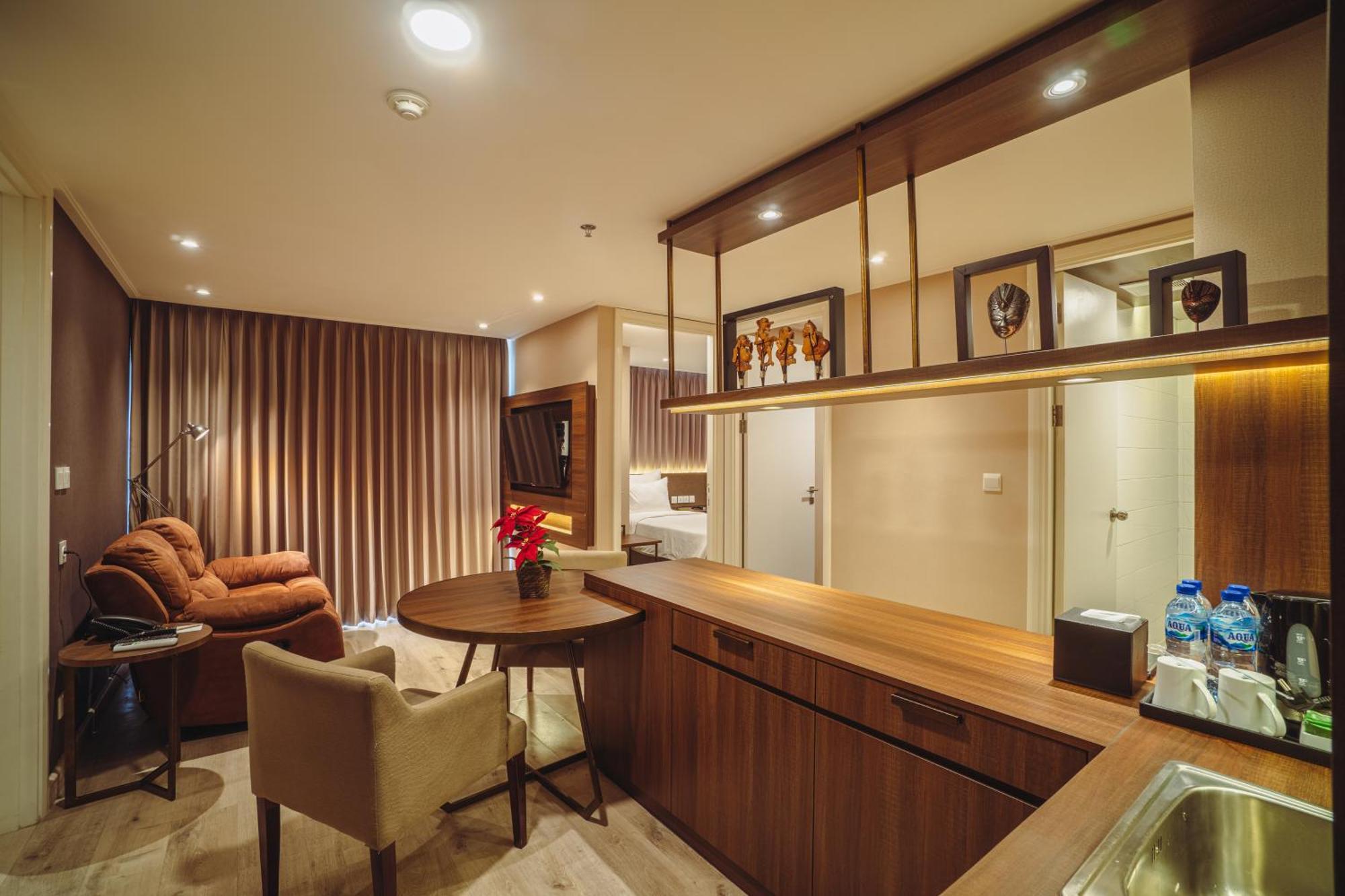 Swiss-Belcourt Serpong Exterior foto