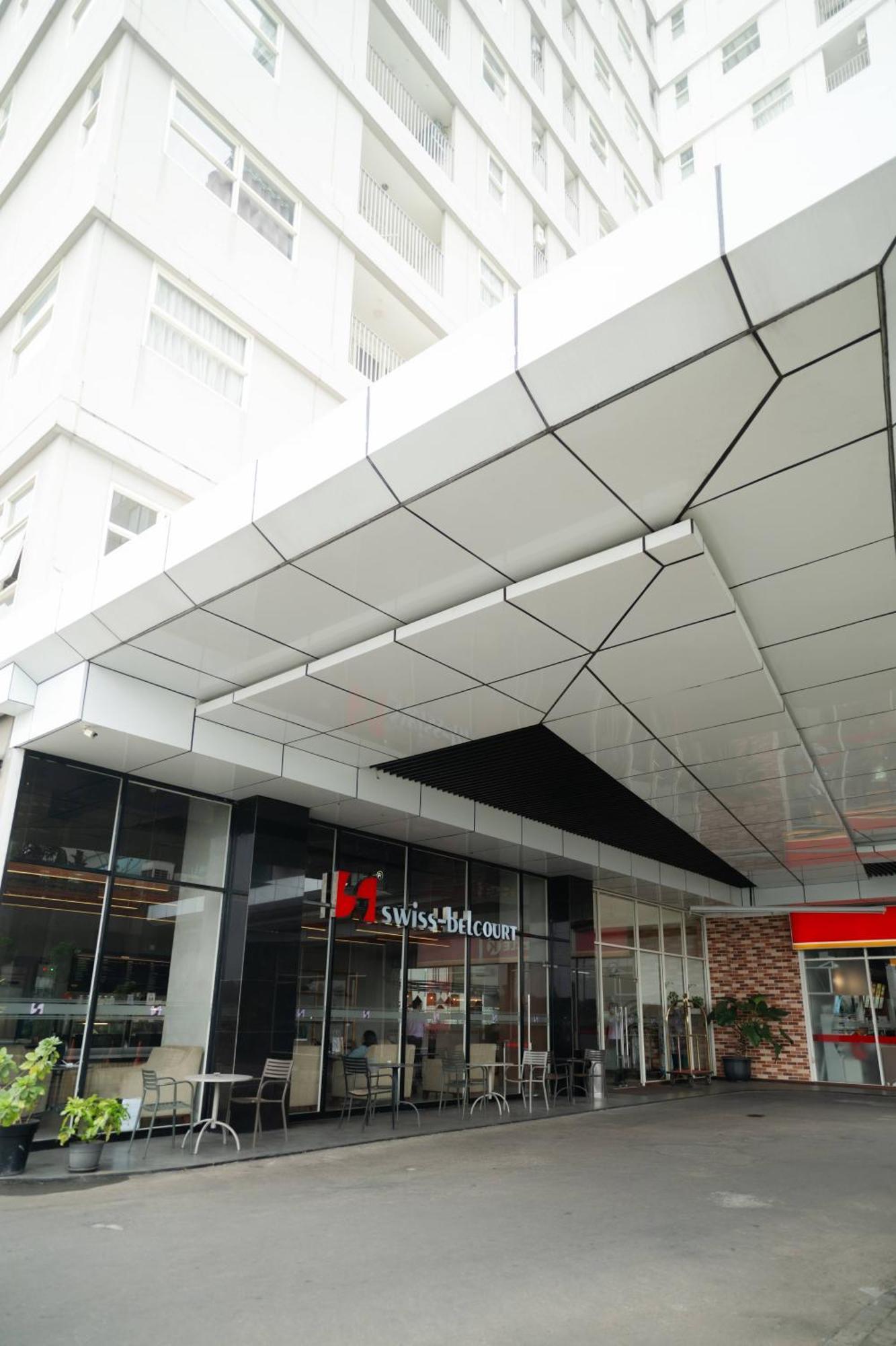 Swiss-Belcourt Serpong Exterior foto